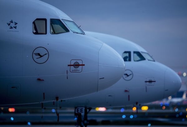 COVID-19-hit Lufthansa ‘Unable to Approve' Gov't Rescue Deal over Fears of Brussels' Conditions COVID-19-hit Lufthansa ‘Unable to Approve' Gov't Rescue Deal over Fears of Brussels' Conditions - Sputnik International