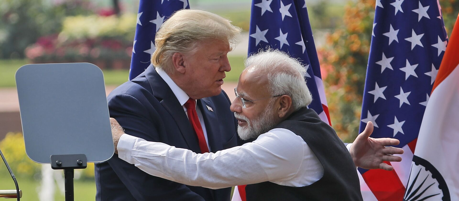 U.S. President Donald Trump and Indian Prime Minister Narendra Modi embrace after giving a joint statement in New Delhi, India, Tuesday, Feb. 25, 2020. - Sputnik International, 1920, 17.09.2020