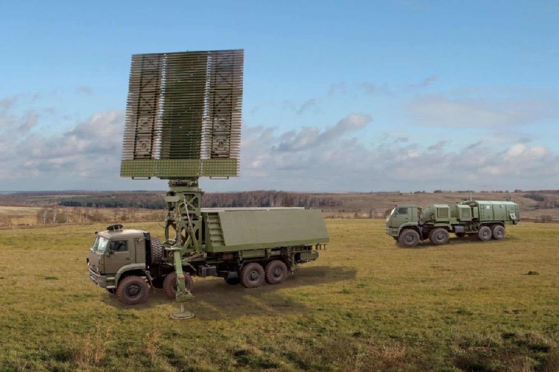 Russian arms exporter Rosoboronexport showcases its newest radar, which can easily detect a wide range of aerial objects, including hypersonic targets - Sputnik International, 1920, 17.03.2023