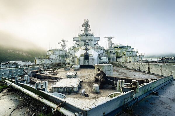 A graveyard of French warships discovered by photographer Bob Thissen - Sputnik International
