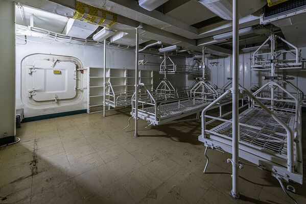 The sick bay of a French warship discovered by photographer Bob Thissen - Sputnik International