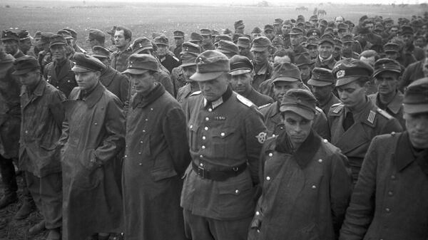 Captured German soldiers and officers in the closing days of World War II in Europe. May 3, 1945. - Sputnik International