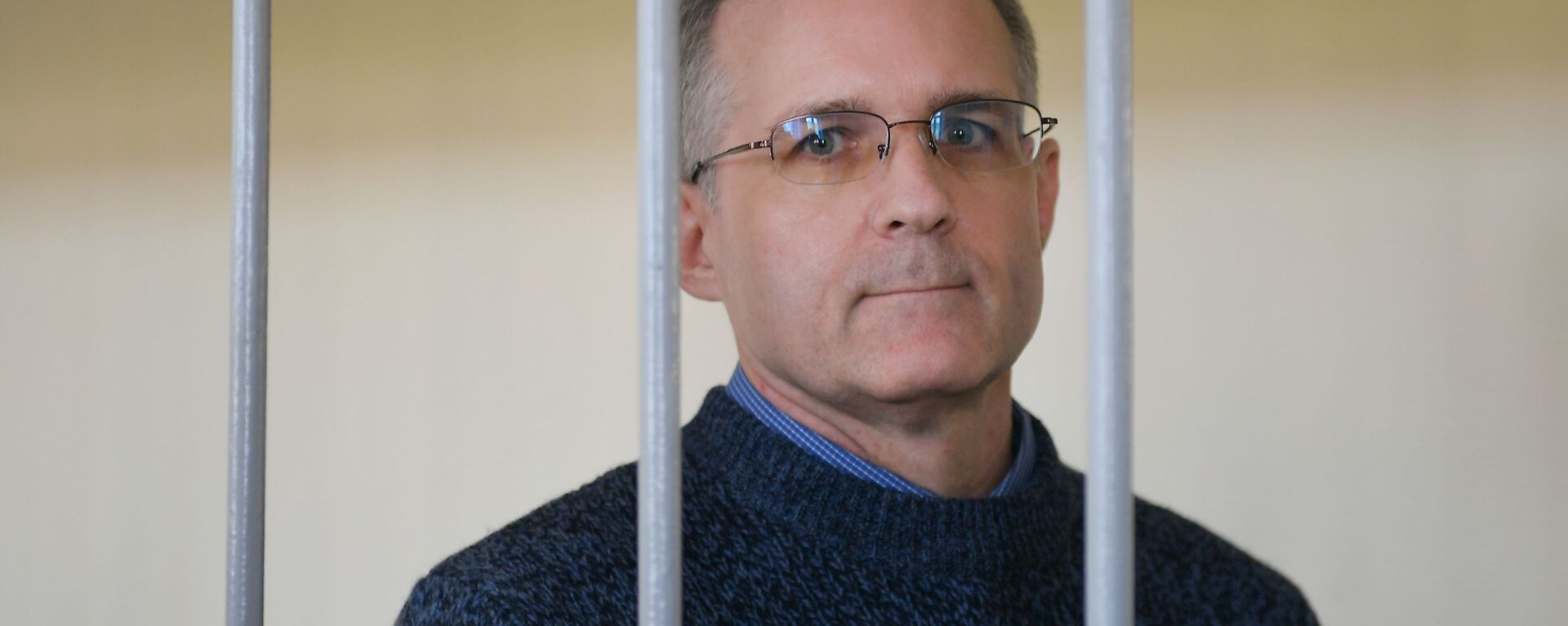 U.S. Paul Whelan waits in a courtroom as the court considers requests to extending his arrest until October 28, at the Lefortovsky Court, in Moscow, Russia. Whelan was accused of espionage and detained by the Russian Federal Security Service on December 28, 2018 - Sputnik International, 1920, 23.03.2022