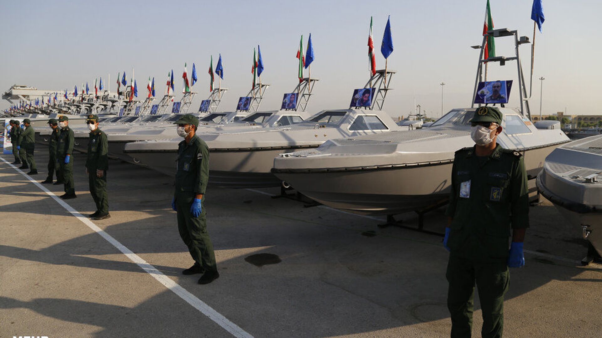 IRGC receives offensive fast boats at a ceremony in Bandar Abbas, May 28, 2020. - Sputnik International, 1920, 19.04.2021
