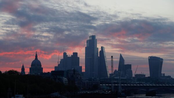 St Pauls cathedral and the City of London financial district are seen at dawn as the spread of coronavirus disease (COVID-19) continues in London, Britain, April 19 2020. - Sputnik International
