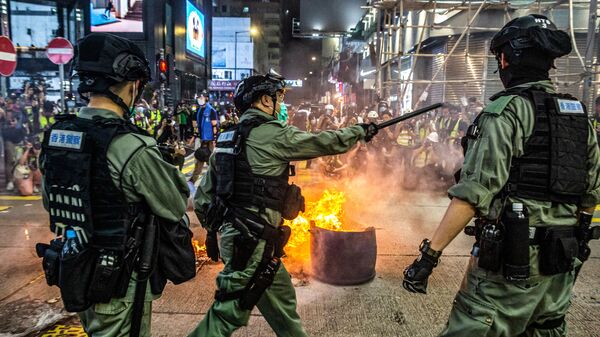 Police dispurse 'pro-democracy' demonstration in Hong Kong, China. - Sputnik International