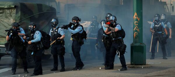Minneapolis Police Department officers monitor continued demonstrations against the death in Minneapolis police custody of African-American man George Floyd, in Minneapolis, Minnesota, U.S., May 29, 2020. Minneapolis Police Department officers monitor continued demonstrations against the death in Minneapolis police custody of African-American man George Floyd, in Minneapolis, Minnesota, U.S., May 29, 2020. - Sputnik International