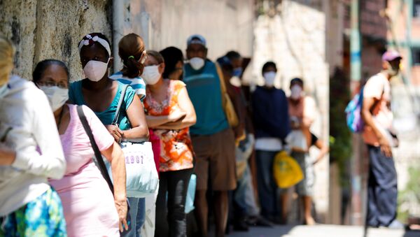 People in the slum of Carapita in Caracas - Sputnik International