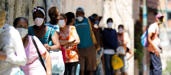 People in the slum of Carapita in Caracas - Sputnik International