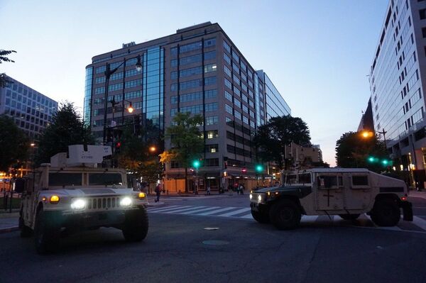 Curfew and Cordons in Washington DC as George Floyd Riots Continue in Other US States - Video, Photo - Sputnik International