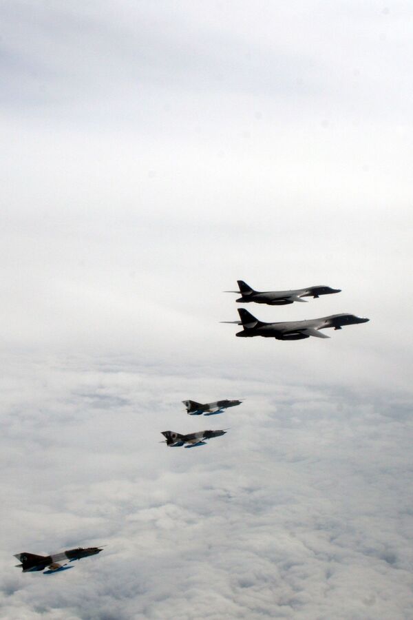 Photos: US B-1B Bombers Test Anti-Ship Missiles, Drill With Ukrainian Sukhoi Jets Over Black Sea Photos: US B-1B Bombers Test Anti-Ship Missiles, Drill With Ukrainian Sukhoi Jets Over Black Sea - Sputnik International