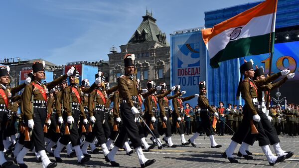 Indian soldiers march as they take part in a rehearsal for the Victory Day military parade on Moscow's Red Square on May 7, 2015 - Sputnik International