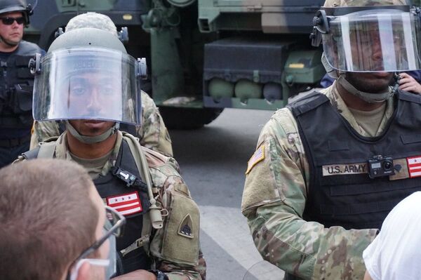 DC National Guardsmen Test Positive for COVID-19 After Largely Forgoing Face Masks During Protests DC National Guardsmen Test Positive for COVID-19 After Largely Forgoing Face Masks During Protests - Sputnik International
