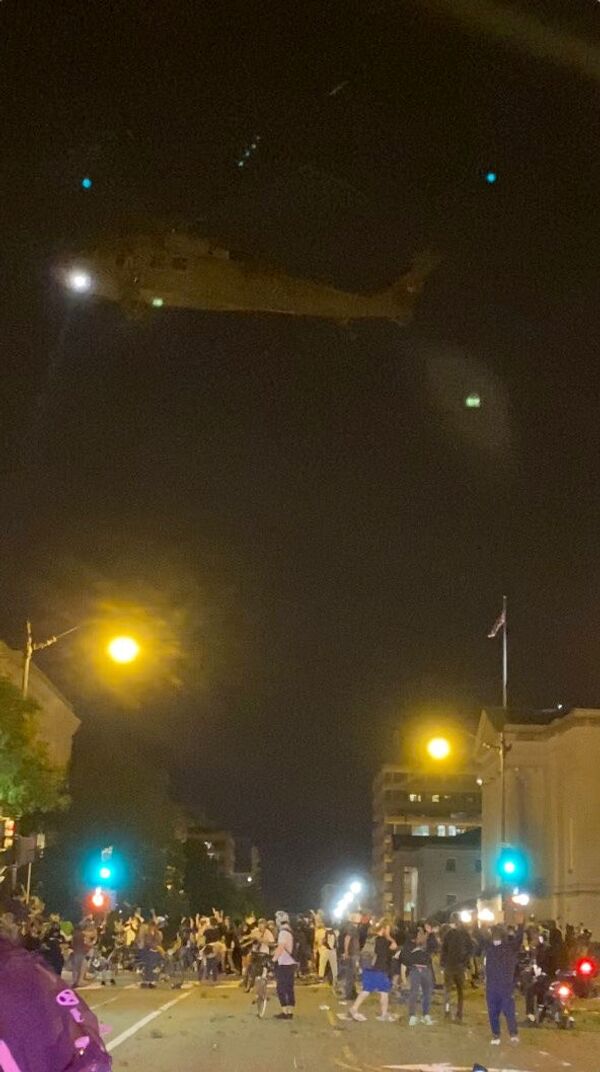 US Army Chopper Crew Grounded After Flying Too Low Over Protesters in Nation's Capital US Army Chopper Crew Grounded After Flying Too Low Over Protesters in Nation's Capital - Sputnik International