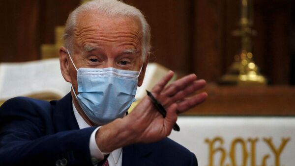 U.S. Democratic presidential candidate and former Vice President Joe Biden wearing a protective face mask gestures during a visit to the Bethel AME Church in Wilmington, Delaware, U.S. June 1, 2020.  - Sputnik International