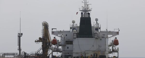 Iranian oil tanker Fortune is anchored at the dock of the El Palito refinery near Puerto Cabello, Venezuela, Monday, 25 May 2020. - Sputnik International