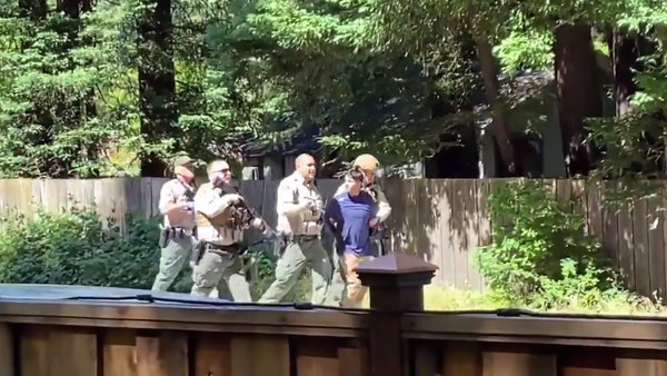 Screenshot of the video of a suspected gunman in Santa Cruz taken into custody - Sputnik International