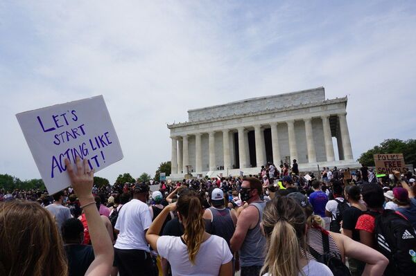 ‘He Mattered’: Thousands Demand Justice in Biggest Day of US Protests - Video, Photos ‘He Mattered’: Thousands Demand Justice in Biggest Day of US Protests - Video, Photos - Sputnik International
