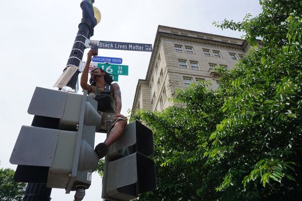 ‘He Mattered’: Thousands Demand Justice in Biggest Day of US Protests - Video, Photos ‘He Mattered’: Thousands Demand Justice in Biggest Day of US Protests - Video, Photos - Sputnik International