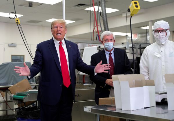 ‘Thanks President Jacka**’: US Factory Destroys Scarce Medical Swabs After Maskless Trump Visit ‘Thanks President Jacka**’: US Factory Destroys Scarce Medical Swabs After Maskless Trump Visit - Sputnik International