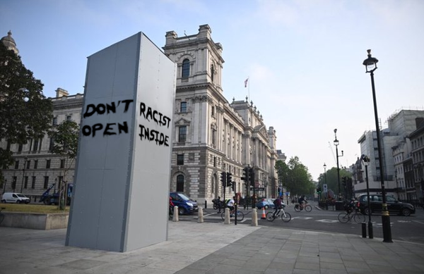 Churchill's statue in London Churchill's statue in London - Sputnik International