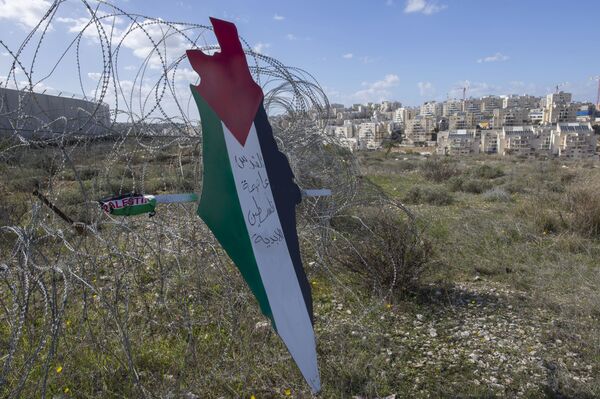 Palestinian Authority to Revive Coordination With Israel After a Six Month Halt Palestinian Authority to Revive Coordination With Israel After a Six Month Halt - Sputnik International