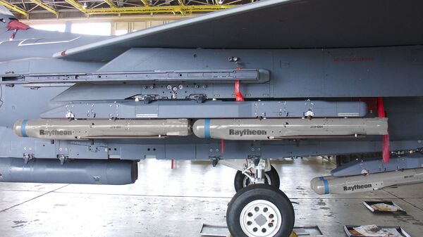 Raytheon's GBU-53 StormBreaker, better known as the Small Diameter Bomb II (SDB), loaded on a US Air Force F-15E Strike Eagle - Sputnik International