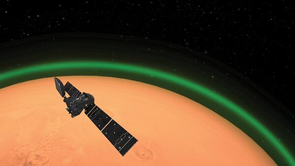 The European Space Agency’s ExoMars Trace Gas Orbiter (TGO) detects glowing green oxygen aura in Martian atmosphere. - Sputnik International