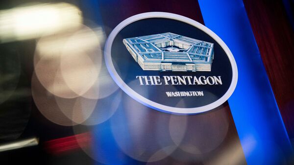 The Pentagon logo is seen behind the podium in the briefing room at the Pentagon in Arlington, Virginia, US, 8 January  2020.  - Sputnik International