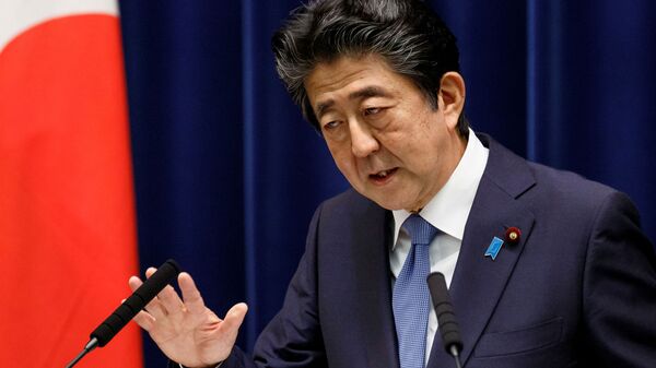 Japanese Prime Minister Shinzo Abe speaks at a news conference at the prime minister's official residence in Tokyo, Japan June 18, 2020.  - Sputnik International