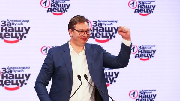 Serbian President Aleksandar Vucic gestures at Serbian Progressive Party (SNS) headquarters during a national election, the first in Europe since lockdown due to the coronavirus disease (COVID-19) outbreak, in Belgrade, Serbia, June 21, 2020. - Sputnik International