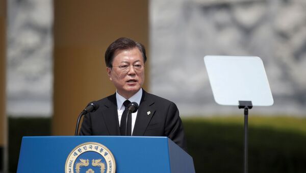 South Korean President Moon Jae-in speaks during a Memorial Day ceremony at the national cemetery in Daejeon, South Korea,  June 6, 2020 - Sputnik International