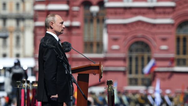 Russian President Vladimir Putin takes part in a military parade to mark the 75th anniversary of Victory in the Great Patriotic War - Sputnik International