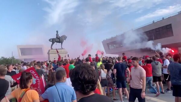 Soccer fans gather at Liverpool's Pier Head - Sputnik International