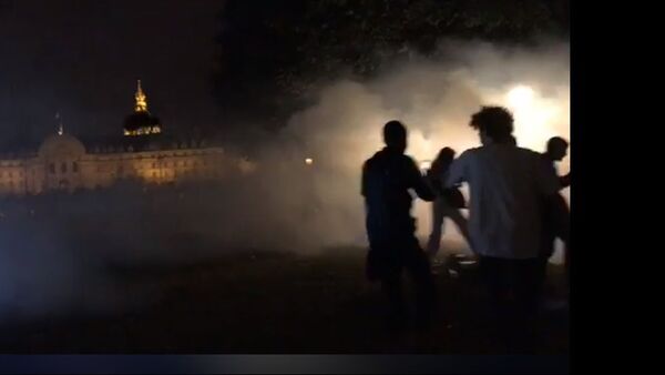 Young people gather on on the Esplanade des Invalide in Paris for a Project X party on 27-28 June - Sputnik International