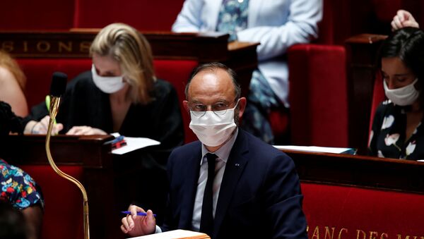 French Prime Minister Edouard Philippe, wearing a protective face mask, attends the questions to the government session at the National Assembly in Paris, France, June 23, 2020. - Sputnik International