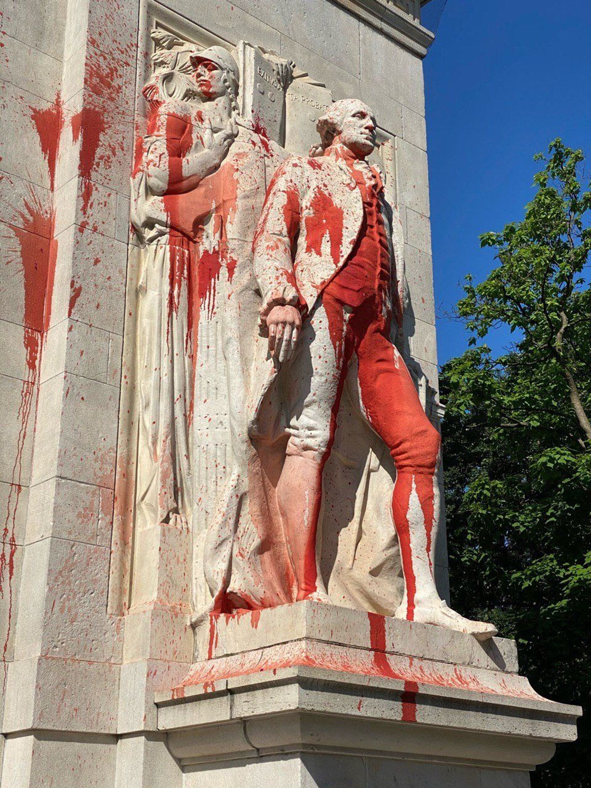 ‘Insane and Petty’: Netizens Riled as Biden Kills Trump Plan for US Heroes Sculpture Park - Sputnik International, 1920, 16.05.2021