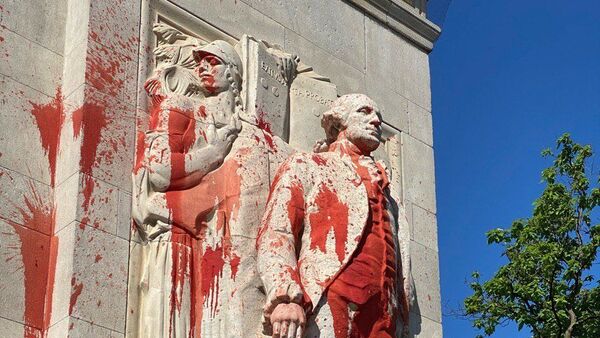 George Washington monument in Manhattan vandalized with red paint - Sputnik International