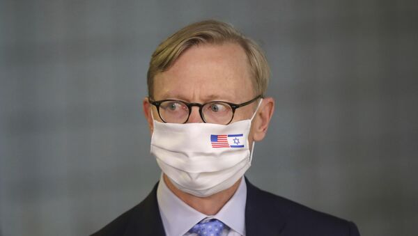 US special envoy for Iran, Brian Hook, attends a press briefing with Israeli Prime Minister Benjamin Netanyahu while wearing a face mask to help prevent the spread of the coronavirus, at the Prime Minister's office in Jerusalem, Tuesday June 30, 2020. - Sputnik International