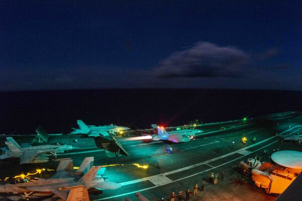 Photos: Hundreds of US Paratroopers Stage Mock ‘Raid’ on Guam While Aircraft Carriers Drill Nearby Photos: Hundreds of US Paratroopers Stage Mock ‘Raid’ on Guam While Aircraft Carriers Drill Nearby - Sputnik International