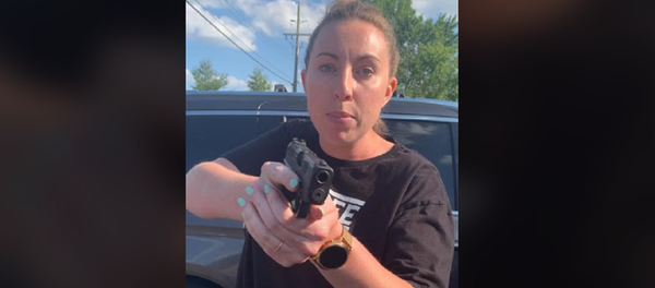 US Woman Pulls Gun on Black Family Following Heated Exchange - Sputnik International