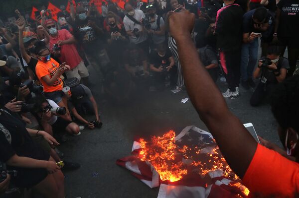 How Rich Liberal Donors, Dems and Black Lives Matter Play Out Same Scenario Two Elections in Row - Sputnik International