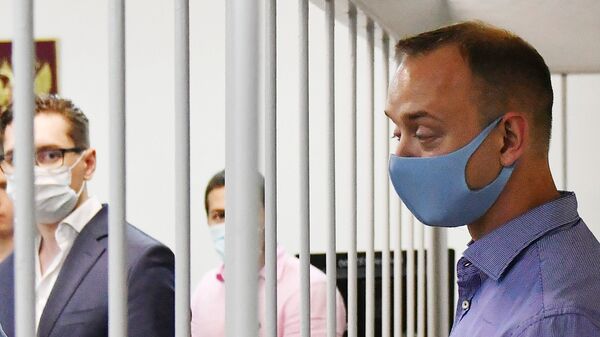 Ivan Safronov, adviser to Roscomos chief, in a Moscow court on 7 July, 2020 - Sputnik International