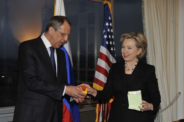Встреча глав внешнеполитических ведомств России и США Сергея Лаврова и Хиллари Клинтон в Женеве - Sputnik International