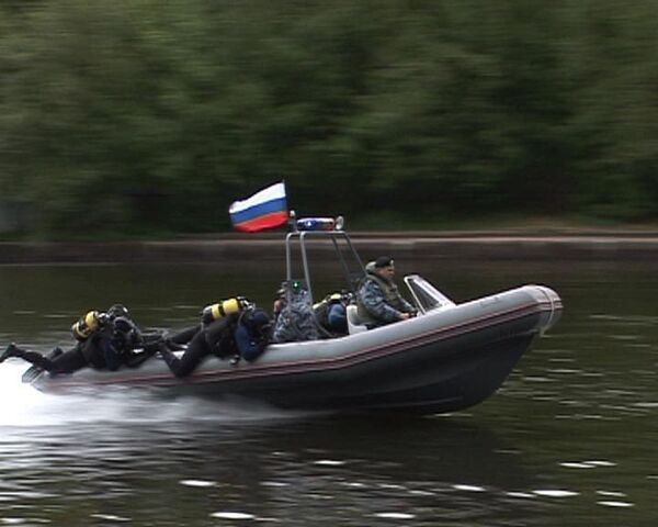 Water Police defuse mock-up bomb in Moskva River - Sputnik International