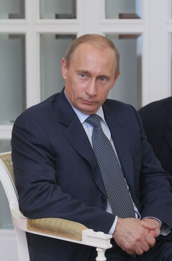 Putin says Russia unable to make gas payments for Ukraine - Sputnik International