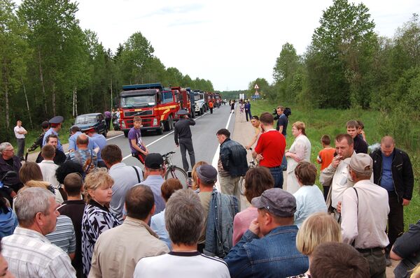 Federal highway in Pikalyovo, Leningrad Region, blocked by 300 people - Sputnik International
