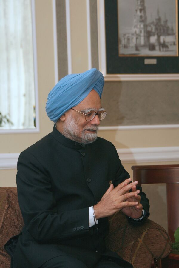 Indian PM meets Japanese PM - Sputnik International