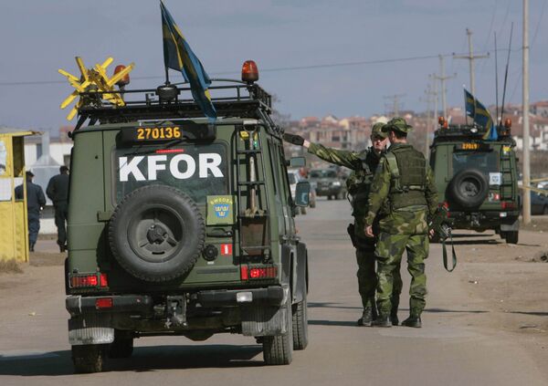 NATO slashes its Kosovo peacekeeping contingent to 10,000  - Sputnik International