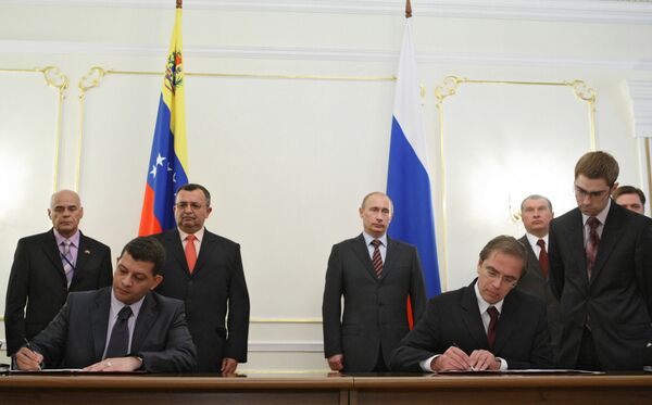 Russian-Venezuelan bank to have $4 bln charter capital - ministry  - Sputnik International